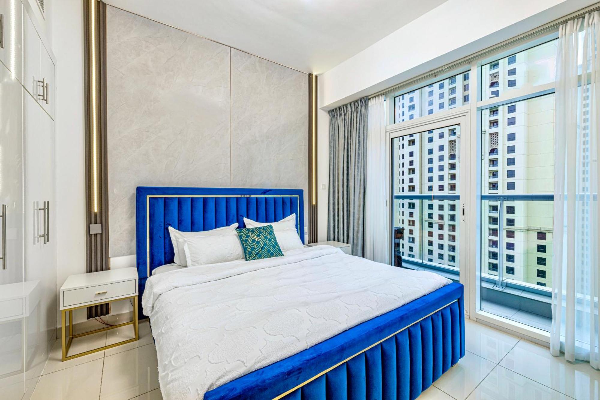 5 Star Serviced Apartment With Beach Access In The Heart Of Dubai Marina Free Welcome Gift Box Upon Arrival Exterior foto